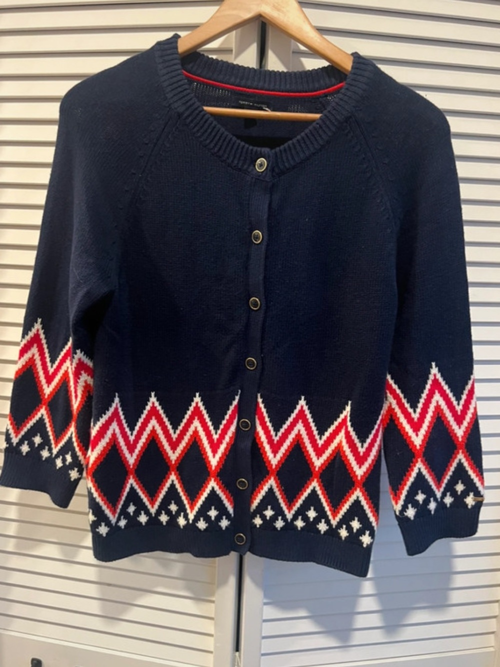 Vintage Tommy Hilfiger button-down cardigan featuring zigzag pattern along.